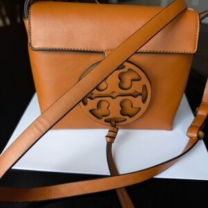Tory Burch Miller Logo Leather Crossbody..Used Excellent Condition Like New.